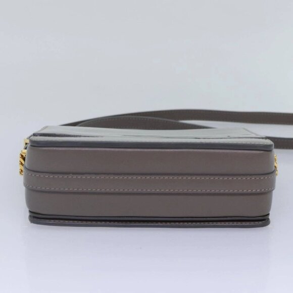 BURBERRY Shoulder Bag Patent leather Gray Gold Auth bs17639 - Picture 7 of 16